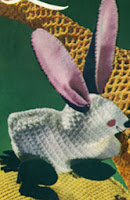 http://translate.googleusercontent.com/translate_c?depth=1&hl=es&rurl=translate.google.es&sl=en&tl=es&u=http://freevintagecrochet.com/toy-patterns/coats318/bunny-toy-pattern&usg=ALkJrhhhptf7ccTKdt9E-STG4dhjTrXiKQ