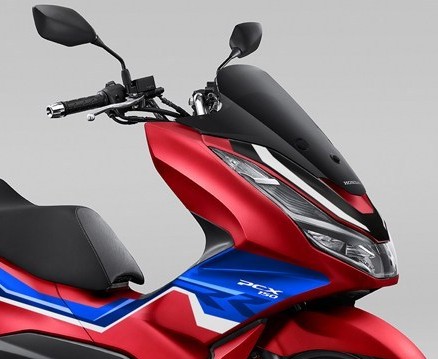 Ini Jadinya Kalau Honda PCX Dilabur Tricolor HRC