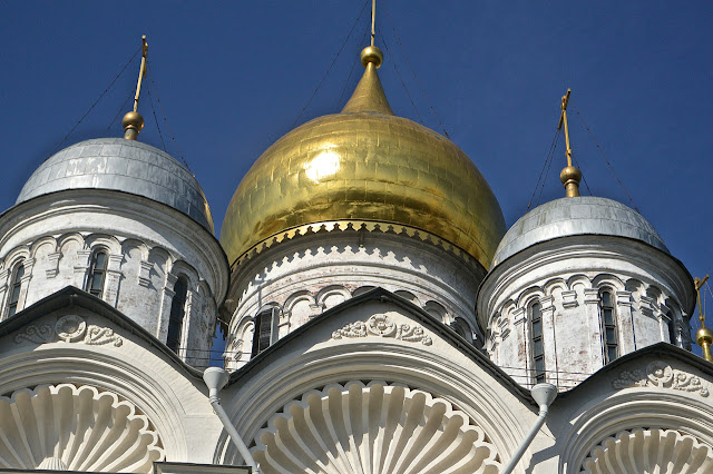 Coupoles de l'église des Douze Apôtres du Kremlin de Moscou