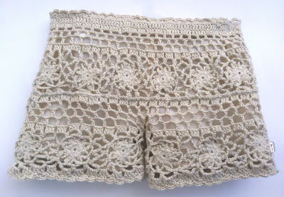 pantalon corto de crochet