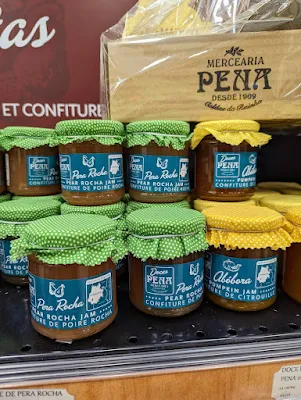 Display of Roca Pera jam in Caldas da Rainha