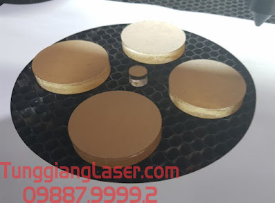Cắt laser mica giá rẻ tại Hà Nội