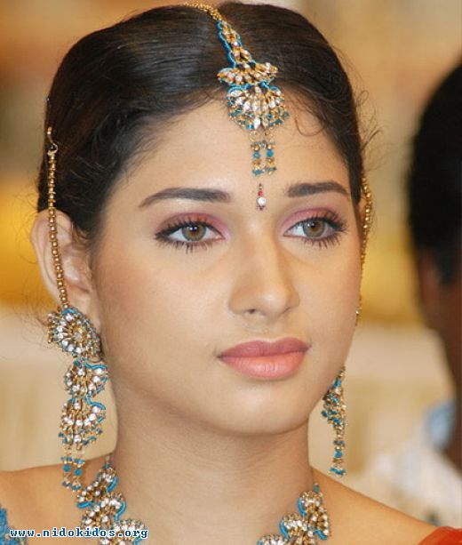 South India Cute Actress Tamanna Hot Photos