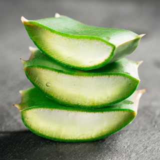 Aloe Vera is rich in vitamins including A, C, E, choline, folic acid, B1, B2, B3 (niacin), B6. Aloe Vera is a well-known adaptogen that boosts the body’s natural ability to resist illness and adapt to external changes.