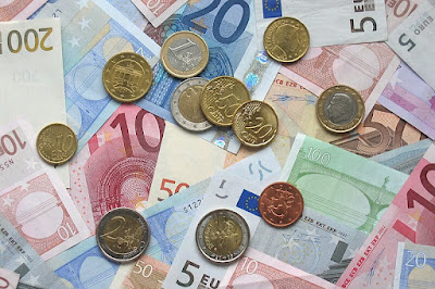 Nënë, më keni borxh 14.75 $!