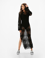 https://www.bershka.com/be/nl/dames/kleding/jurken/lange-crochet-jurk-c1010193213p100995535.html?colorId=800