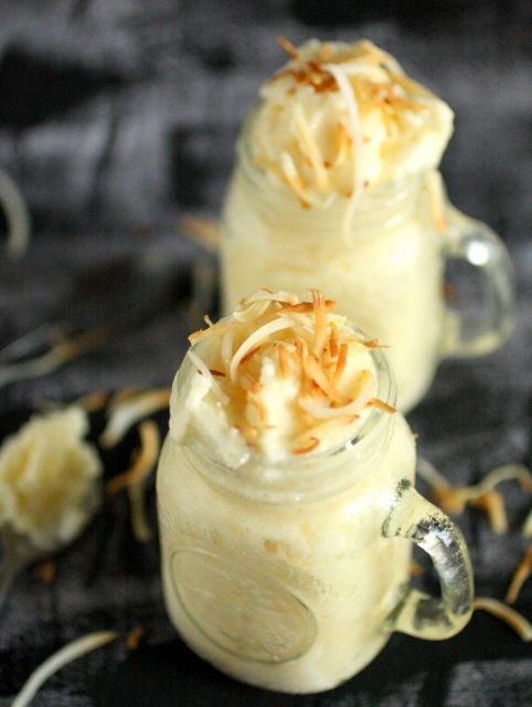 Helado saludable de piña y coco / Healthy pineapple coconut ice cream