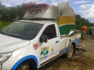 Ambulância da cidade de Caridade capota e deixa cinco feridos