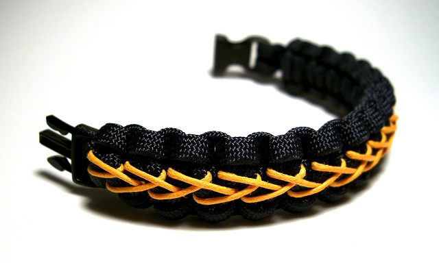 Stormdrane's Blog: Center stitched paracord bracelet/watchband