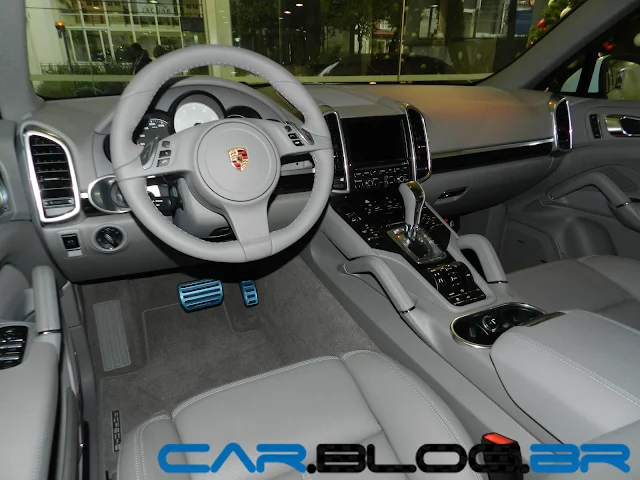 Porsche Cayenne S Turbo - Interior