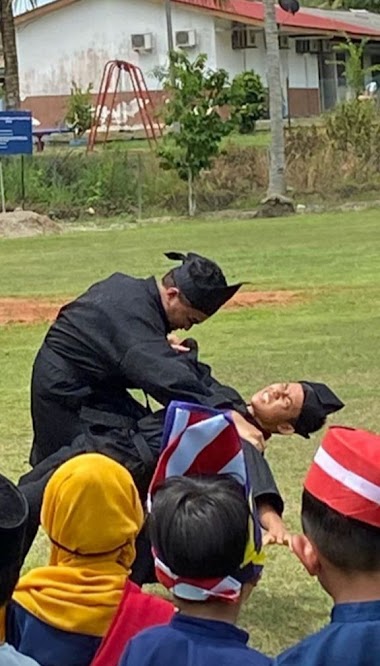 ANAK AKU SEORANG PESILAT