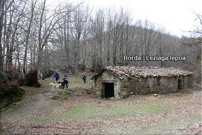 Borda y collado de Leziaga