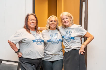 Group of 3 women smiling