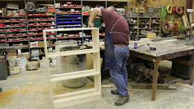 Beginning Woodworking, Building a Simple Bookcase