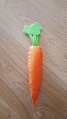 Felt Carrot for Easter decor - with pattern