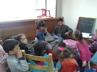πρόσφυγες
