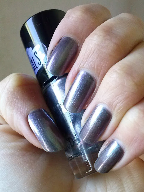 Essence The Metals Chrome Paradise 24 nail polish