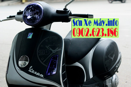 Sơn xe Vespa GTS Super màu trắng đen nhám cực đẹp