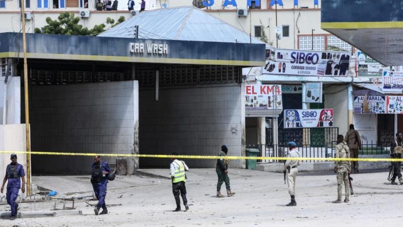 Eight dead as Somali forces battle Al-Shabaab at besieged hotel