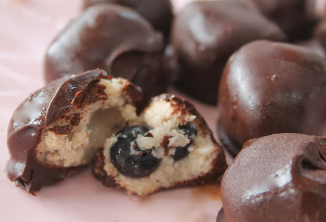 Dark chocolate blueberry protein truffles