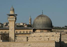 Masjid Al-Aqsha di 
Palestina,