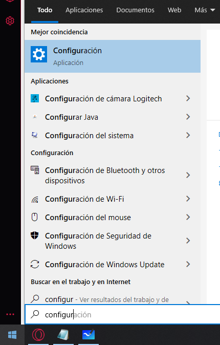 Buscando configuración en la barra de búsqueda de Windows