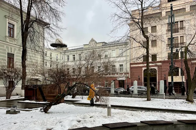 улица Рождественка, территория Московского архитектурного института