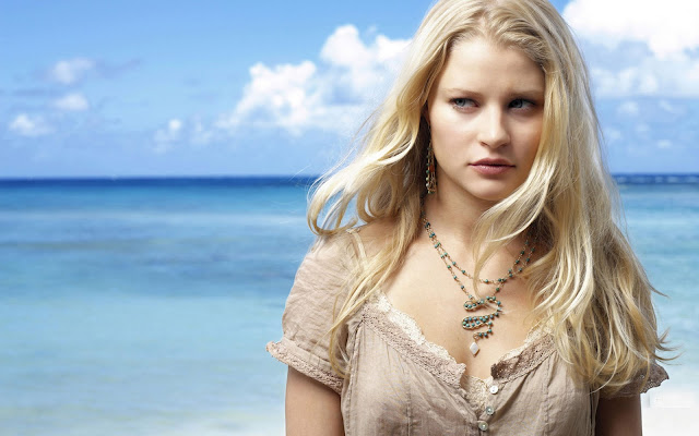 Emilie de Ravin Still,Wallpaper,Image,Photo,Picture,Hot,Sexy