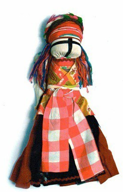 Dolls by Marina Dyachenko - вузлова лялька-«княгиня» Катерини Ляшко.  с. Хрещатик, Черкаський район. Початок 1970-х років