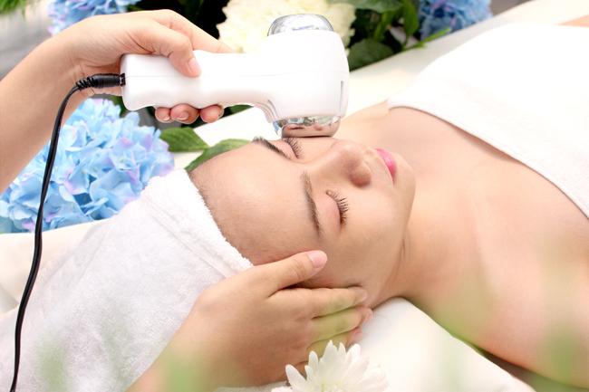 Học spa chuyên nghiệp tphcm - cách massage cho da mặt đẹp uy tín