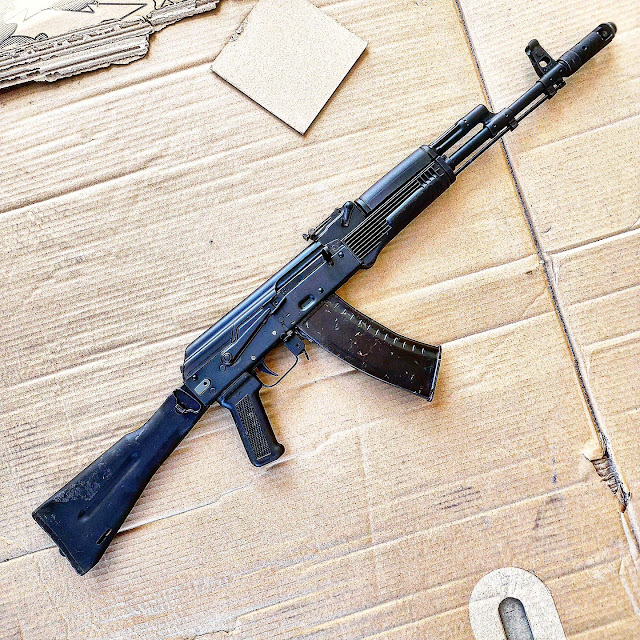 Russian-AKM-1994-Build