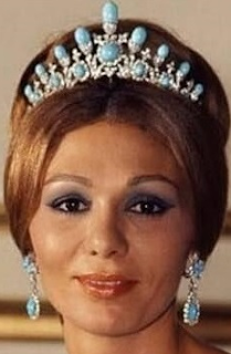 turquoise diamond tiara iran empress farah diba pahlavi