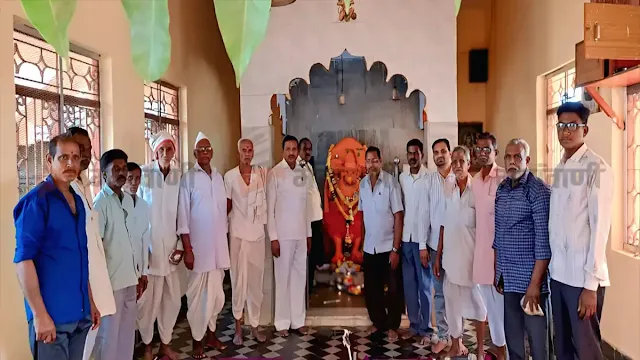 Rajura: On the day of Hanuman Janmotsav, a sea of ​​devotees thronged various Hanuman temples in Rajura city and taluka. In this ocean of devotion, one special presence caught the eye—that of former MLA Sudarshan Nimkar.