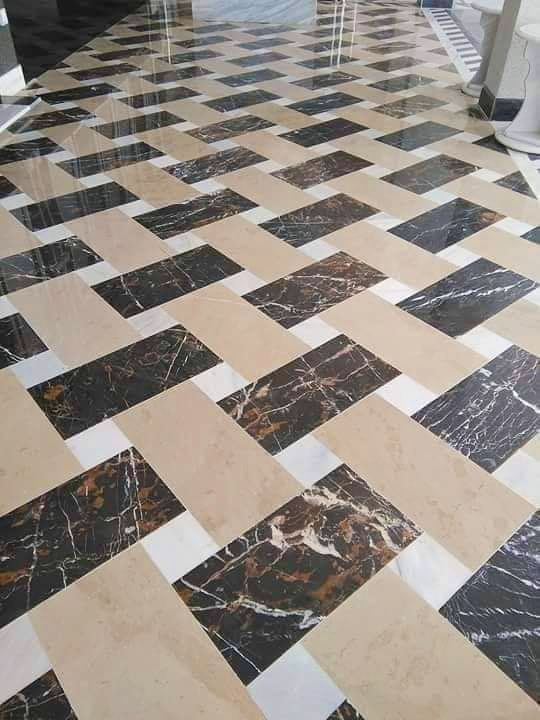 Black and gold marble design