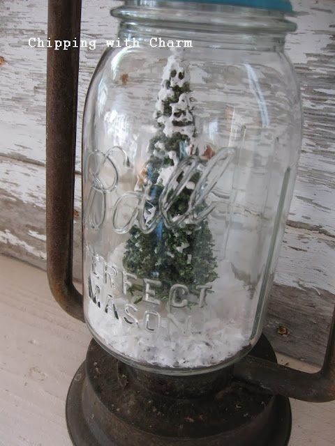 Chipping with Charm:  Lantern+Ball Jar=Snow Globe...http://www.chippingwithcharm.blogspot.com/