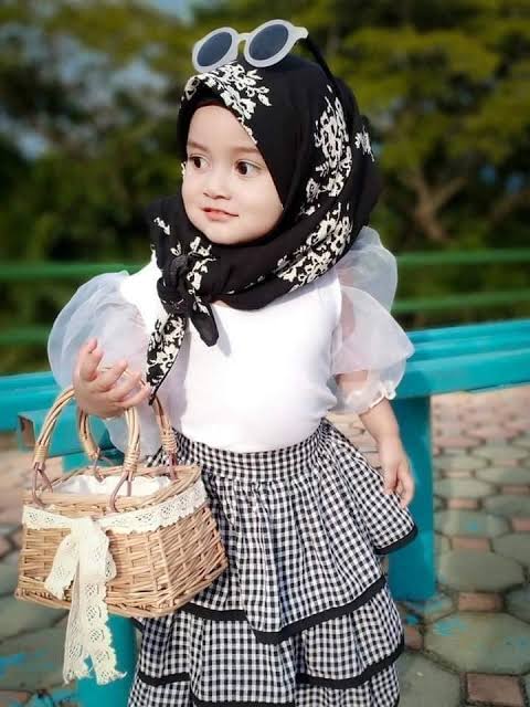 ছোট মেয়েদের/বাচ্চাদের বোরকা পড়া পিক-বোরকা পড়া বাচ্চা মেয়েদের পিক | ছোট মেয়েদের নেকাব পড়া পিক, ছবি | Baby Girl hijab style