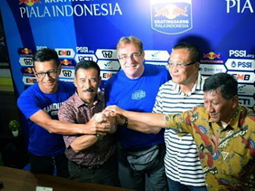 Profil Robert Rene Alberts Pelatih Baru Persib 2019