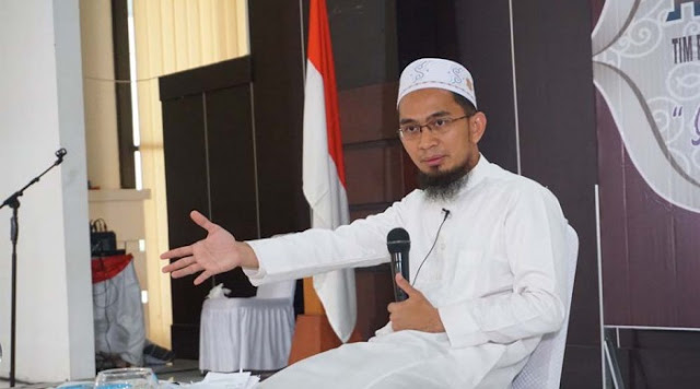 Profil Ustadz Adi Hidayat, Lc. MA