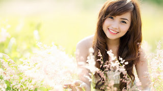 Beautifull Girls in Cut Smile HD Desktop Wallpaper Photos