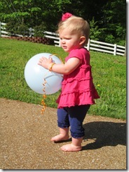 12 mo 042