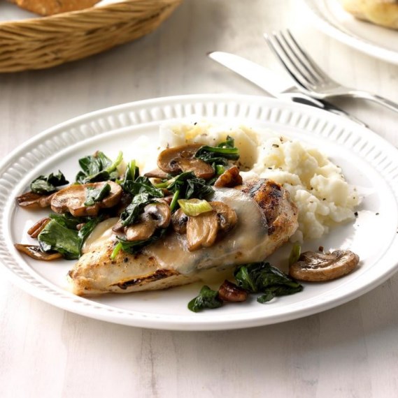 Spinach and Mushroom Smothered Chicken #lowcarb #healthyfood