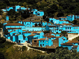 Juzcar, Spain， Smurf, blue houses