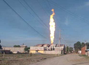 INCENDIO POR FUGA DE GAS EN ZUMPANGO