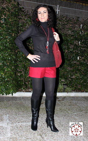 outfit en rojo y negro