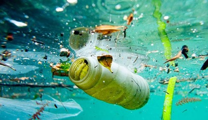 plastic-in-ocean-670x388