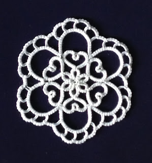 Sumie Fujishige_Tatting Lace Nice Items_motif30-hearts