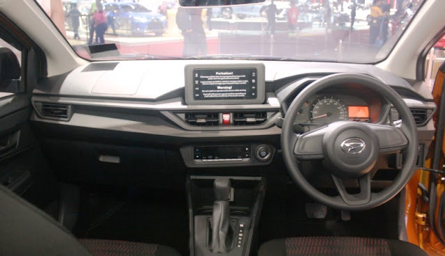 interior-All-New-Daihatsu-Ayla-2023-1000cc-1200cc