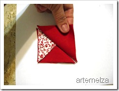artemelza - flor com 4 fuxicos