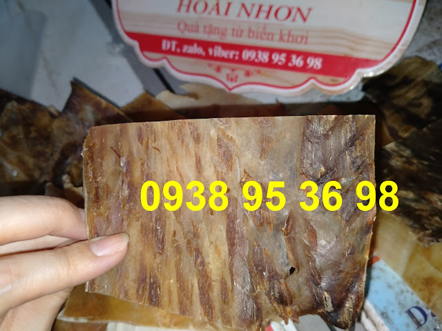 Sỉ lẻ da cá mập, da cá nhám số lượng giá tốt 0938 95 36 98  Bán khô da cá nhám rẻ nhất Sài Gòn, giá da cá mập, giá mua da cá nhám, mua da cá mập ngon và rẻ hãy liên hệ mình nhé. Sỉ lẻ da cá mập khô, khô da cá nhám ngon rẻ.  Da cá mập khô được chế biến thành nhiều món: gỏi da cá nhám, cà ri da cá mập, snack da cá mập, da cá nhám khai vị chấm nước tương,...