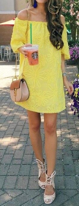 summer outfit idea: bag + yellow dress + heels